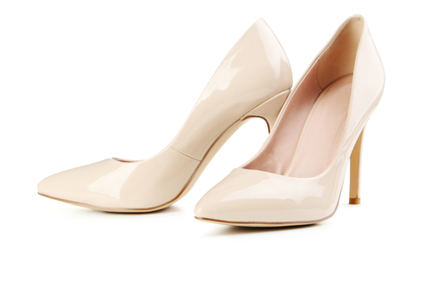 A Stylish Packing List For Women Business Travelers