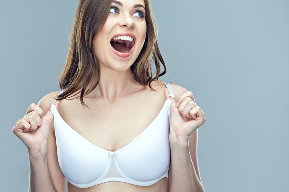 Side Effect Of Wearing Tight Bra : By wearing too tight bra you are  inviting these serious diseases, change this habit today.