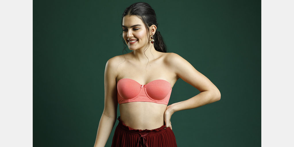 All About Strapless Bras How To Wear Strapless Bra Zivame