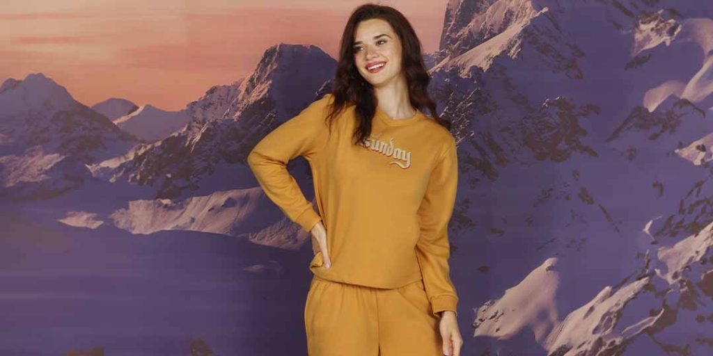 Knit Poly Tops/Sweatshirts