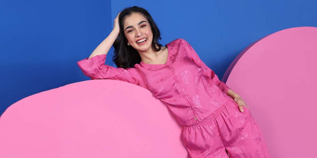 Festive Lingerie: Sleepwear